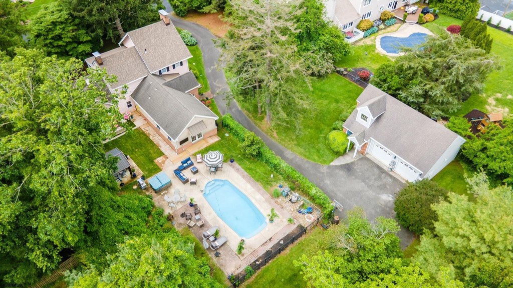 Linwood, New Jersey, 08221, United States, 4 Bedrooms Bedrooms, ,2.5 BathroomsBathrooms,Residential,Forsale,1946139