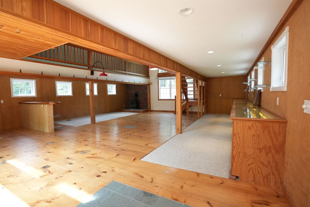 Bedford, New Hampshire, 03110, United States, 4 Bedrooms Bedrooms, ,2.5 BathroomsBathrooms,Residential,Forsale,1933928