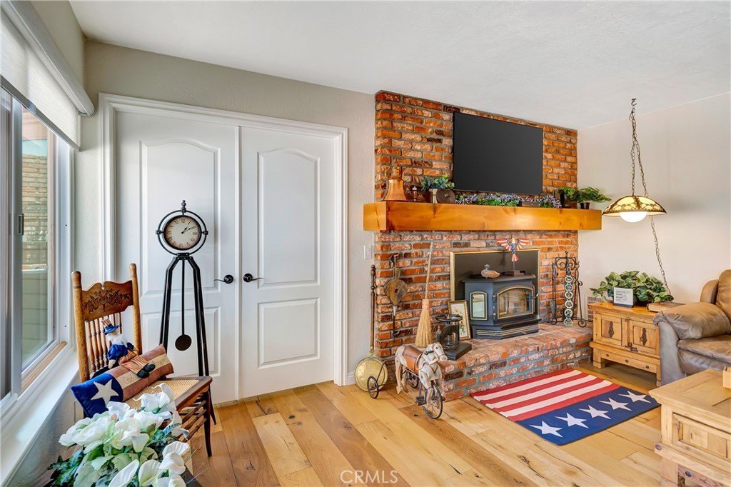 Palmdale, California, 93551, United States, 5 Bedrooms Bedrooms, ,3.5 BathroomsBathrooms,Residential,Forsale,1893832
