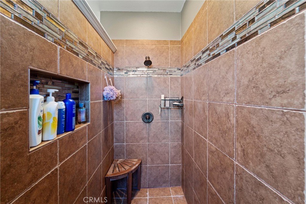 Aguanga, California, 92536, United States, 5 Bedrooms Bedrooms, ,5 BathroomsBathrooms,Residential,Forsale,1893011