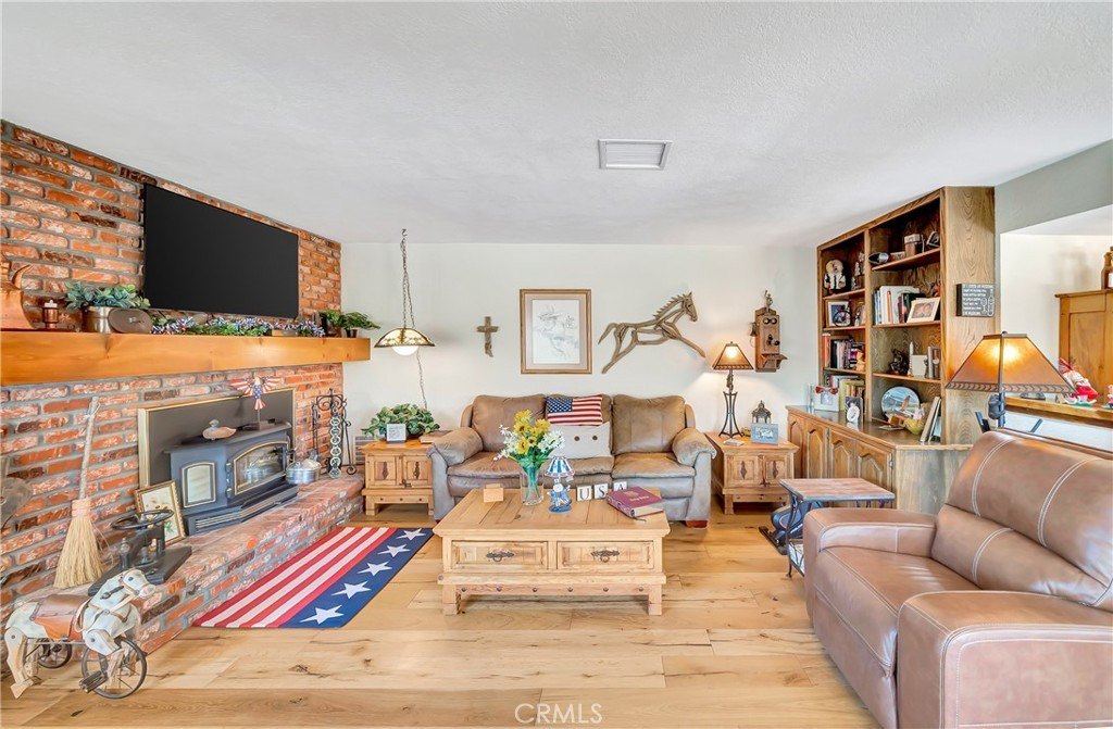 Palmdale, California, 93551, United States, 5 Bedrooms Bedrooms, ,3.5 BathroomsBathrooms,Residential,Forsale,1893832