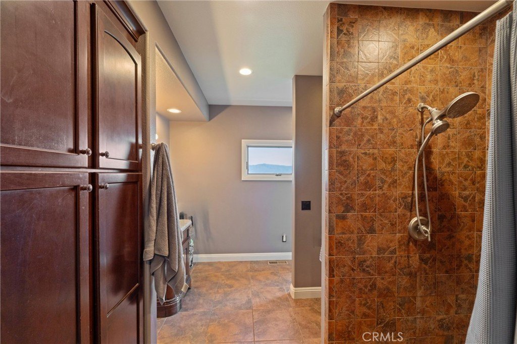 Aguanga, California, 92536, United States, 5 Bedrooms Bedrooms, ,5 BathroomsBathrooms,Residential,Forsale,1893011