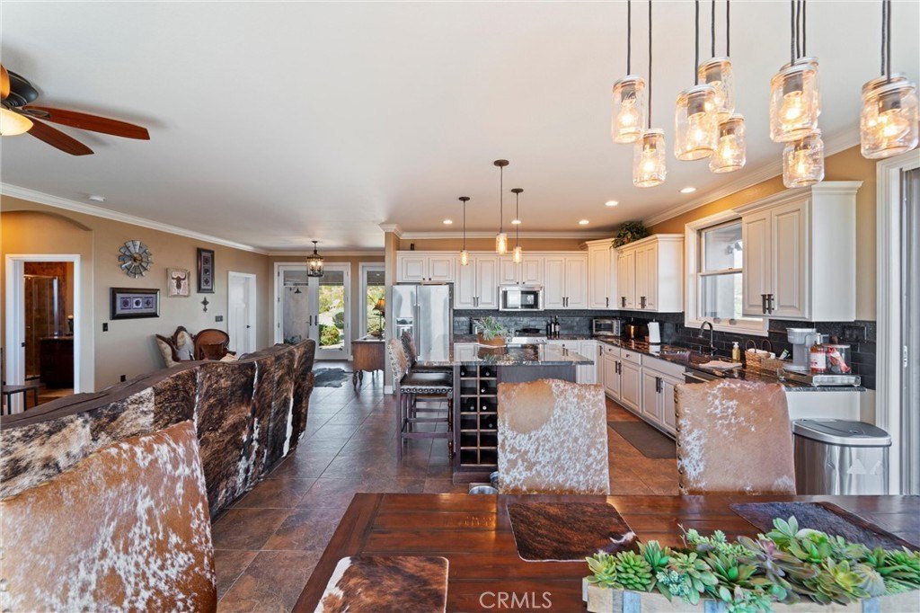 Aguanga, California, 92536, United States, 5 Bedrooms Bedrooms, ,5 BathroomsBathrooms,Residential,Forsale,1893011