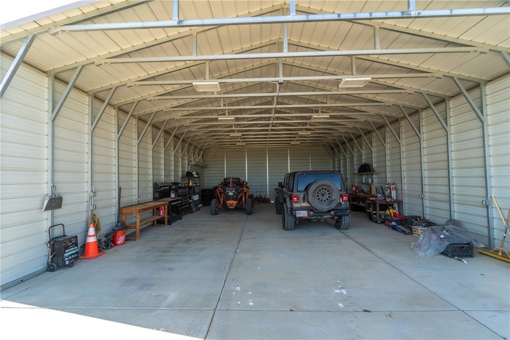 Aguanga, California, 92536, United States, 5 Bedrooms Bedrooms, ,5 BathroomsBathrooms,Residential,Forsale,1893011