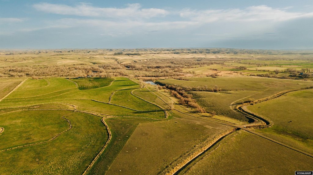 Kaycee, Wyoming, 82639, United States, 3 Bedrooms Bedrooms, ,Residential,Forsale,2003966