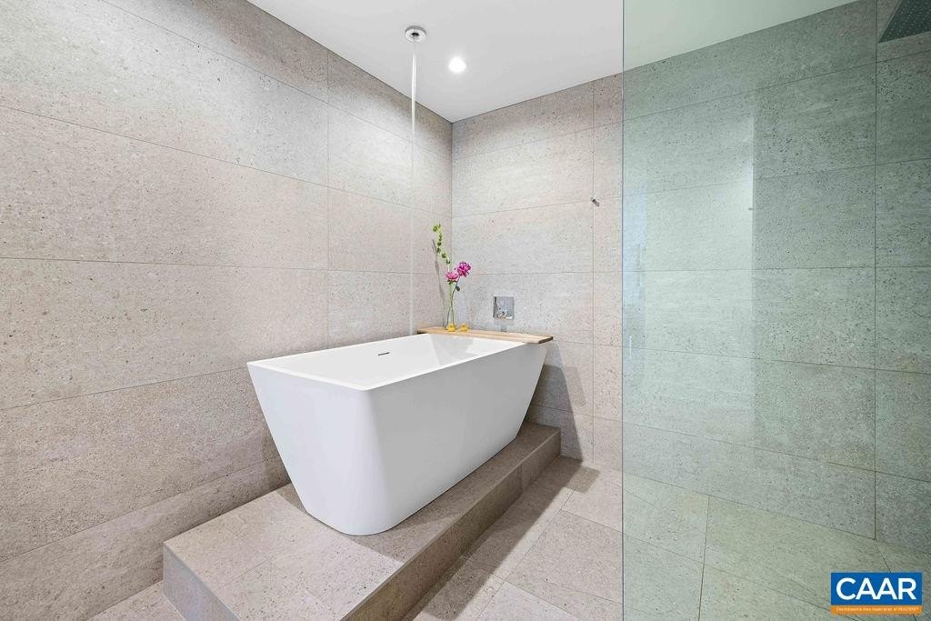 CHARLOTTESVILLE, Virginia, 22902, United States, 2 Bedrooms Bedrooms, ,2.5 BathroomsBathrooms,Residential,Forsale,1944495