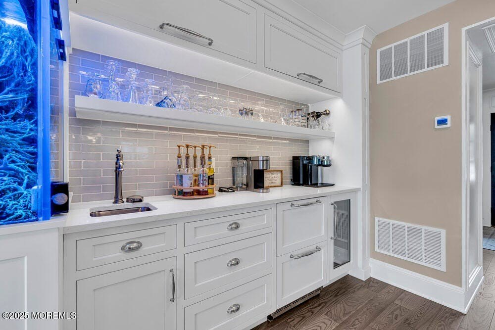 Manasquan, New Jersey, 08736, United States, 4 Bedrooms Bedrooms, ,4 BathroomsBathrooms,Residential,Forsale,1892988