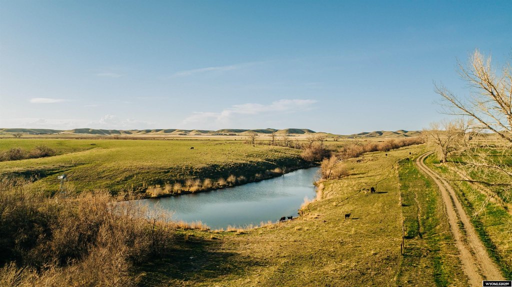 Kaycee, Wyoming, 82639, United States, 3 Bedrooms Bedrooms, ,Residential,Forsale,2003966