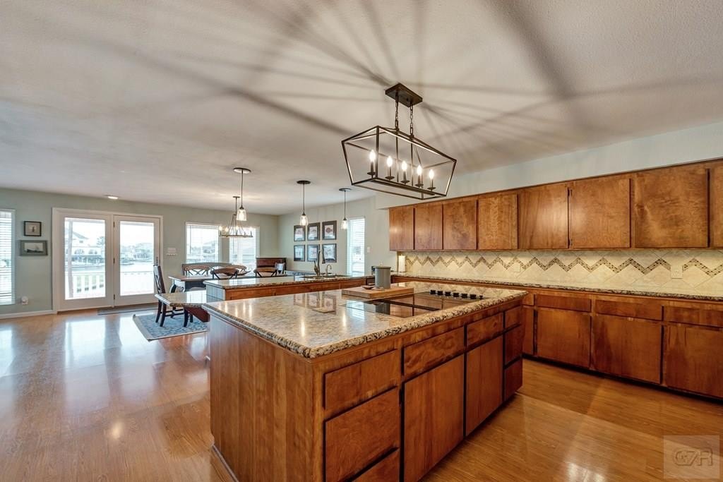 Tiki Island, Texas, 77554, United States, 3 Bedrooms Bedrooms, ,2 BathroomsBathrooms,Residential,Forsale,1953099