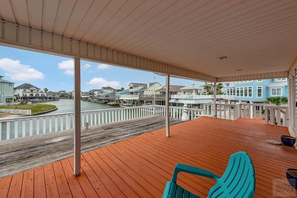 Tiki Island, Texas, 77554, United States, 3 Bedrooms Bedrooms, ,2 BathroomsBathrooms,Residential,Forsale,1953099
