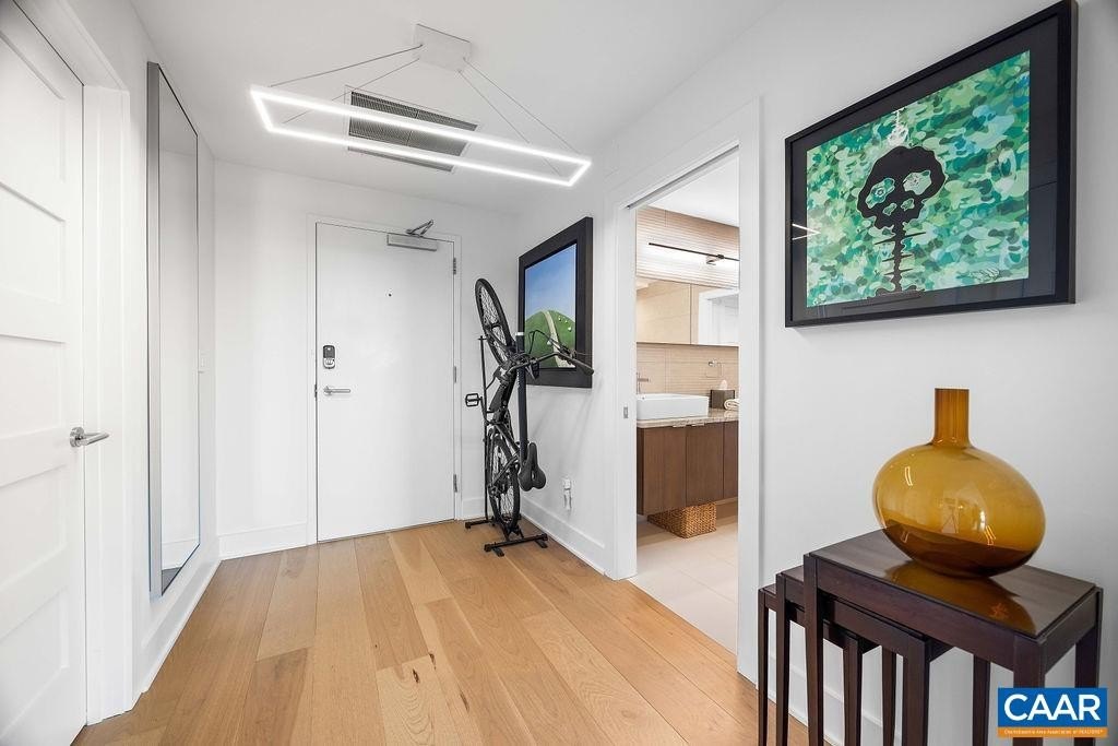 CHARLOTTESVILLE, Virginia, 22902, United States, 2 Bedrooms Bedrooms, ,2.5 BathroomsBathrooms,Residential,Forsale,1944495