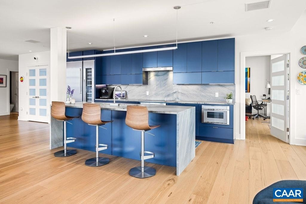 CHARLOTTESVILLE, Virginia, 22902, United States, 2 Bedrooms Bedrooms, ,2.5 BathroomsBathrooms,Residential,Forsale,1944495