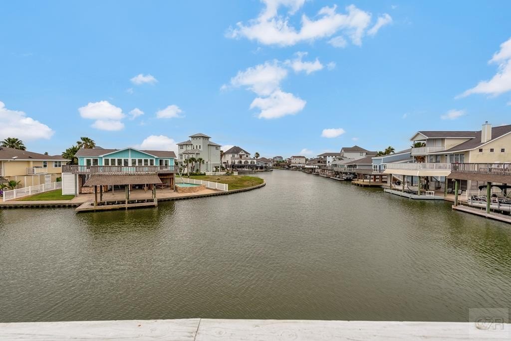 Tiki Island, Texas, 77554, United States, 3 Bedrooms Bedrooms, ,2 BathroomsBathrooms,Residential,Forsale,1953099