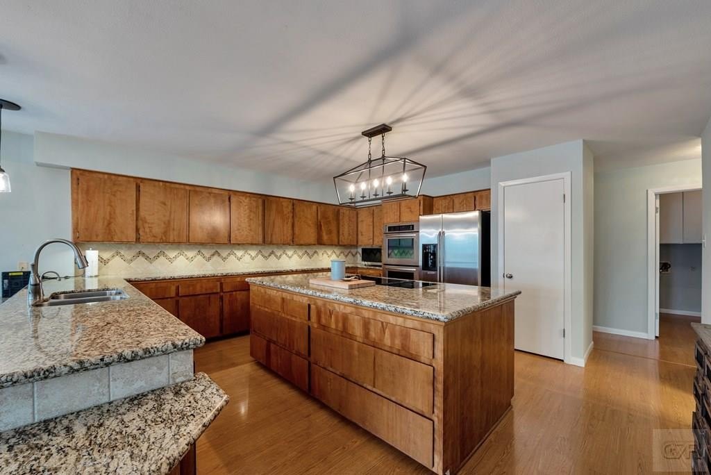 Tiki Island, Texas, 77554, United States, 3 Bedrooms Bedrooms, ,2 BathroomsBathrooms,Residential,Forsale,1953099