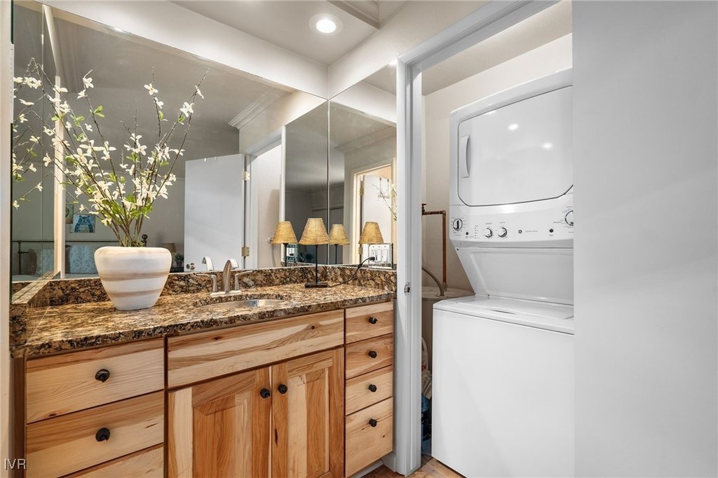 Incline Village, Nevada, 89451, United States, 1 Bedroom Bedrooms, ,1 BathroomBathrooms,Residential,Forsale,1904021