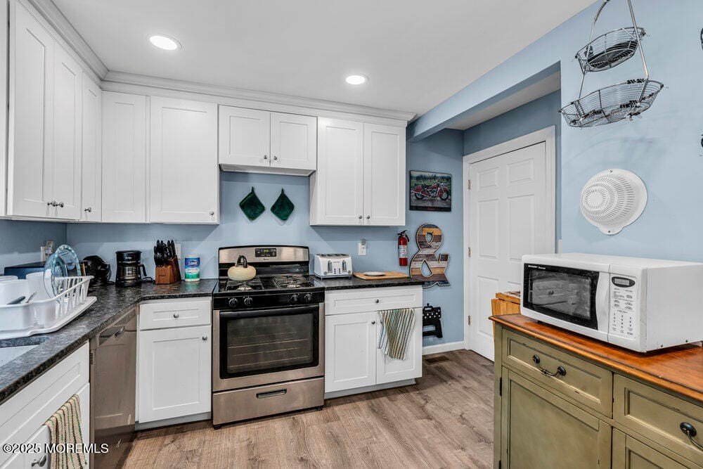 Belmar, New Jersey, 07719, United States, 4 Bedrooms Bedrooms, ,3 BathroomsBathrooms,Residential,Forsale,2004015