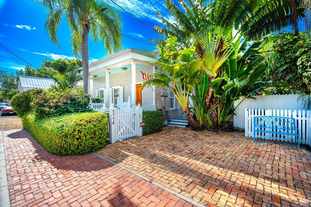 Key West, Florida, 33040, United States, 5 Bedrooms Bedrooms, ,4.5 BathroomsBathrooms,Residential,Forsale,2011095
