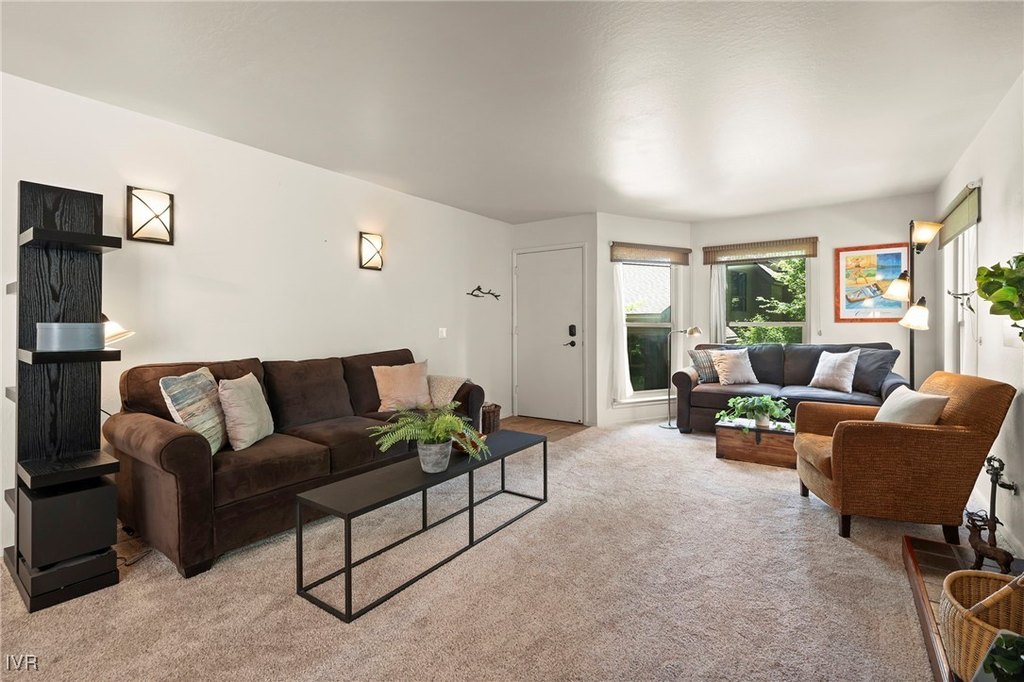 Incline Village, Nevada, 89451, United States, 1 Bedroom Bedrooms, ,1 BathroomBathrooms,Residential,Forsale,1904021