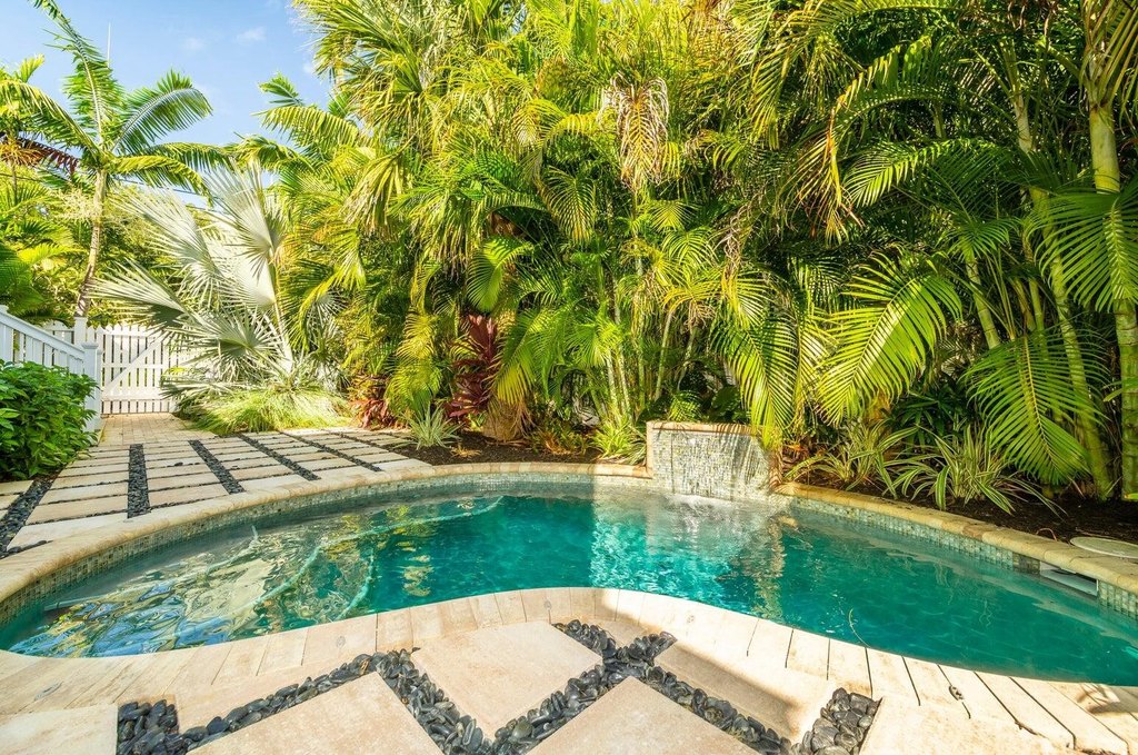 Key West, Florida, 33040, United States, 3 Bedrooms Bedrooms, ,3.5 BathroomsBathrooms,Residential,Forsale,1944368