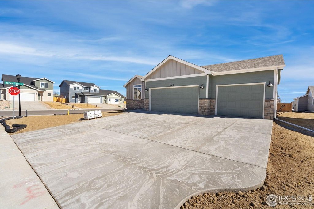 Wellington, Colorado, 80549, United States, 3 Bedrooms Bedrooms, ,2 BathroomsBathrooms,Residential,Forsale,1926810