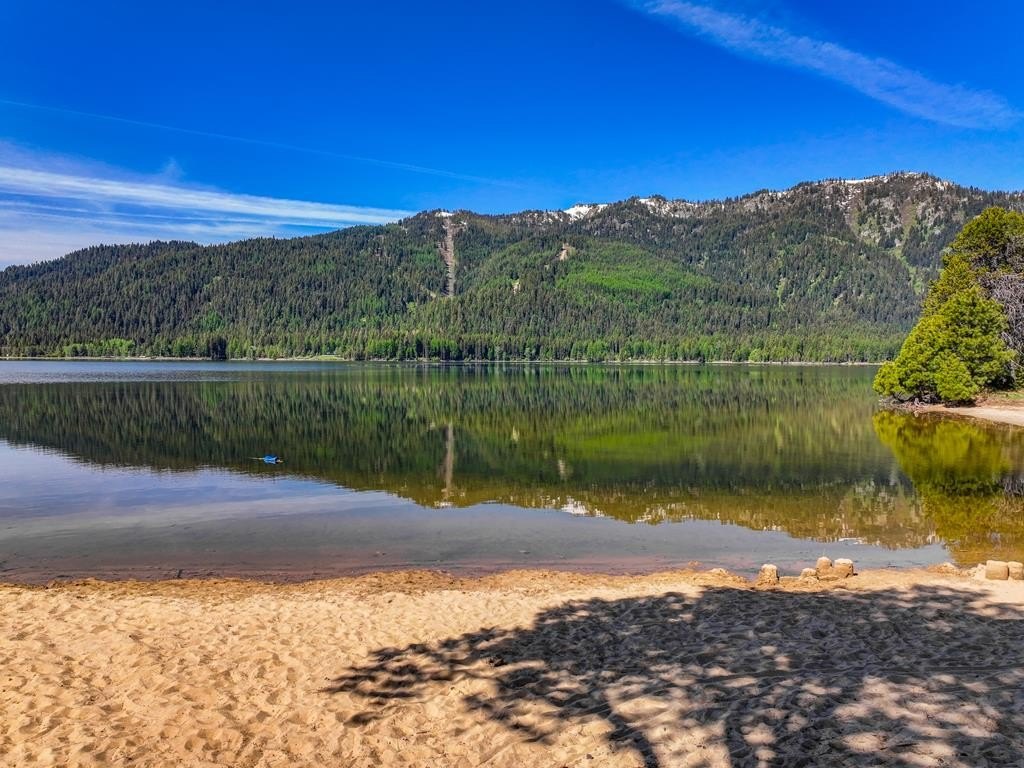 Donnelly, Idaho, 83615, United States, ,Land,Forsale,1889416