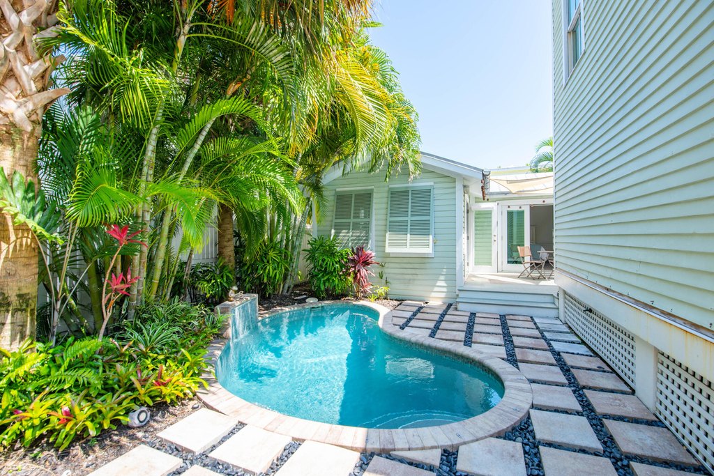 Key West, Florida, 33040, United States, 3 Bedrooms Bedrooms, ,3.5 BathroomsBathrooms,Residential,Forsale,1944368