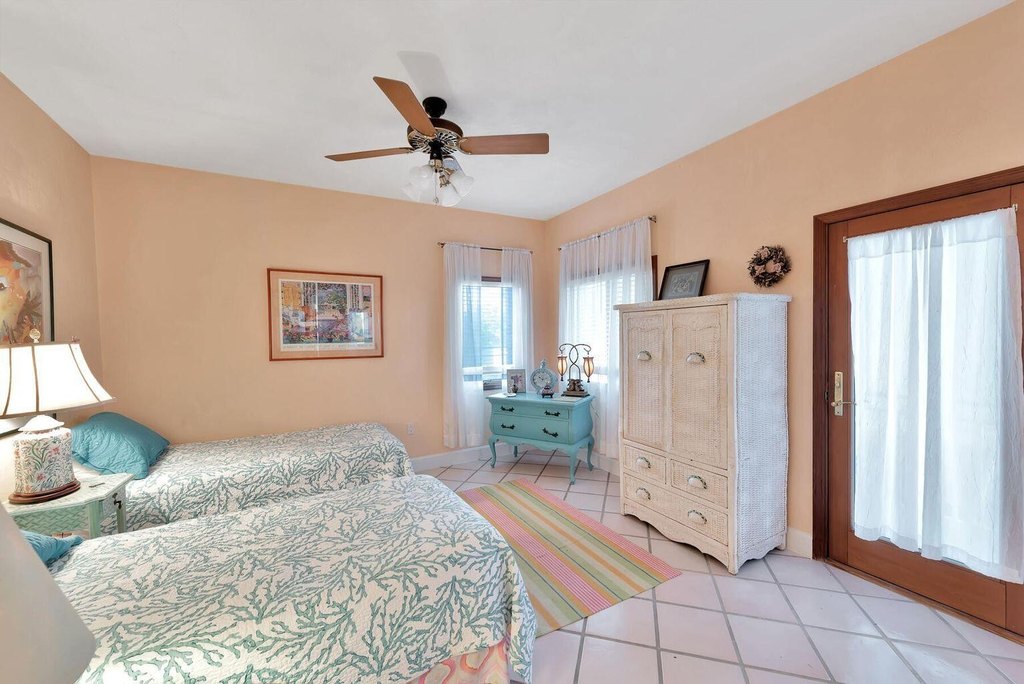 Big Torch Key, Florida, 33042, United States, 4 Bedrooms Bedrooms, ,4 BathroomsBathrooms,Residential,Forsale,2004346