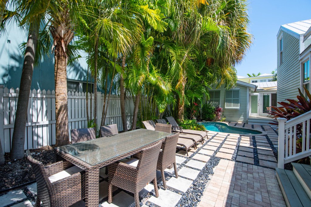 Key West, Florida, 33040, United States, 3 Bedrooms Bedrooms, ,3.5 BathroomsBathrooms,Residential,Forsale,1944368