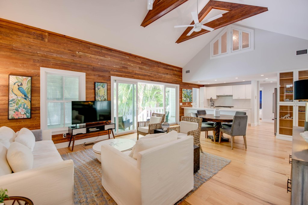 Key West, Florida, 33040, United States, 3 Bedrooms Bedrooms, ,3.5 BathroomsBathrooms,Residential,Forsale,1944368