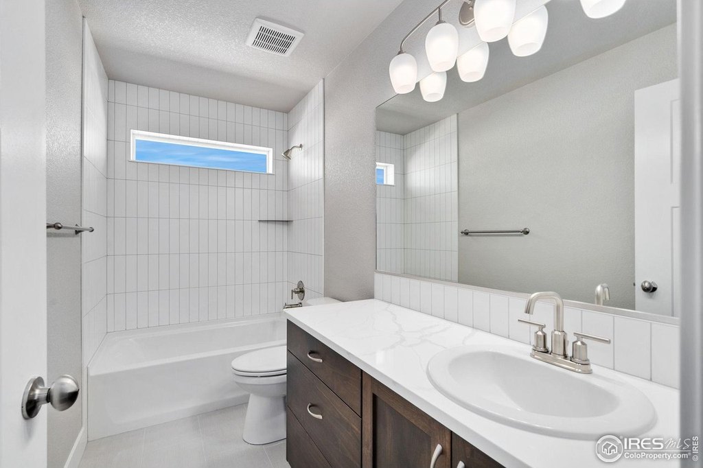 Wellington, Colorado, 80549, United States, 3 Bedrooms Bedrooms, ,2 BathroomsBathrooms,Residential,Forsale,1926810