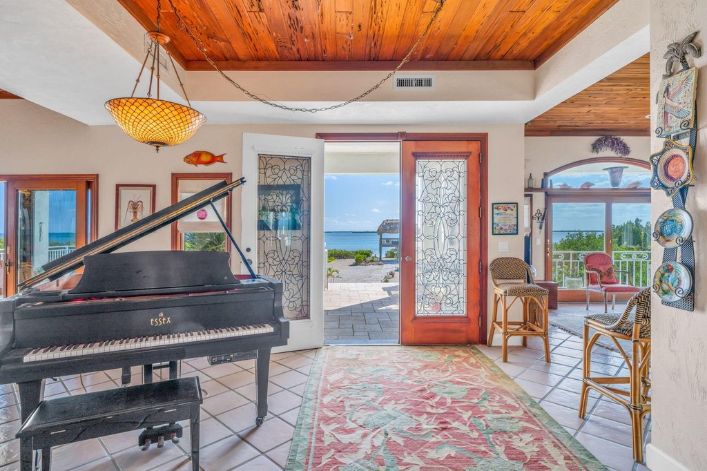 Big Torch Key, Florida, 33042, United States, 4 Bedrooms Bedrooms, ,4 BathroomsBathrooms,Residential,Forsale,2004346