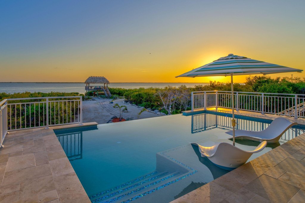 Big Torch Key, Florida, 33042, United States, 4 Bedrooms Bedrooms, ,4 BathroomsBathrooms,Residential,Forsale,2004346