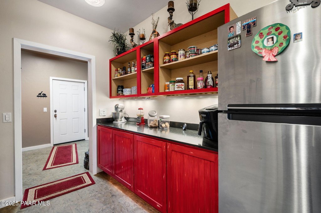Dewey-Humboldt, Arizona, 86327, United States, 4 Bedrooms Bedrooms, ,7 BathroomsBathrooms,Residential,Forsale,1903158