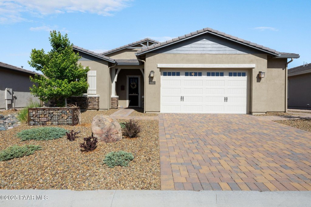 Prescott, Arizona, 86301, United States, 3 Bedrooms Bedrooms, ,2 BathroomsBathrooms,Residential,Forsale,1903153