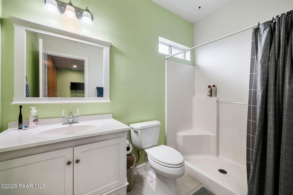 Dewey-Humboldt, Arizona, 86327, United States, 4 Bedrooms Bedrooms, ,7 BathroomsBathrooms,Residential,Forsale,1903158