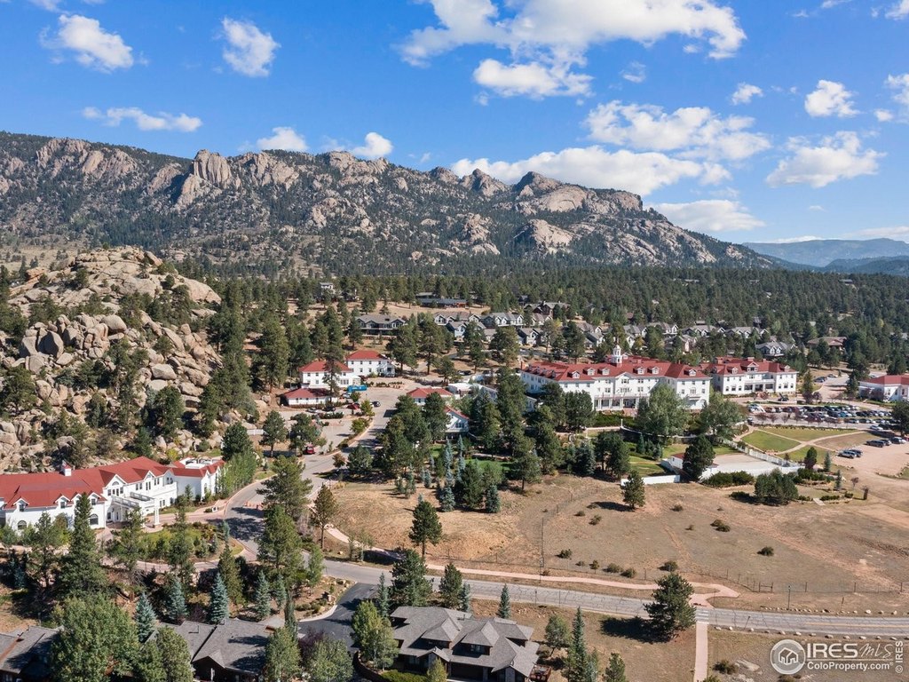 Estes Park, Colorado, 80517, United States, 3 Bedrooms Bedrooms, ,3 BathroomsBathrooms,Residential,Forsale,1886178