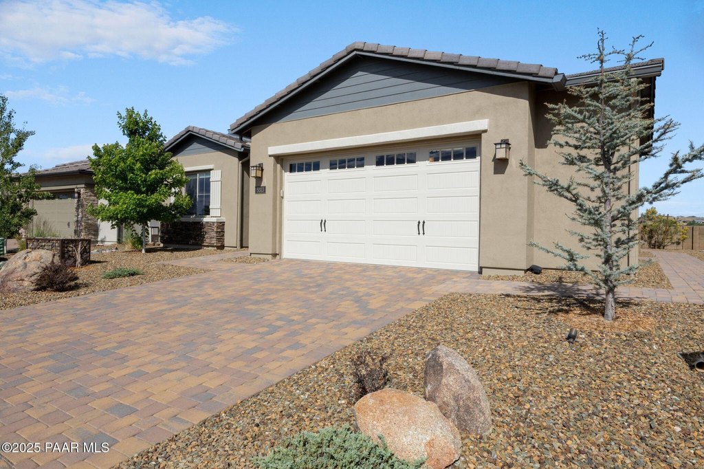 Prescott, Arizona, 86301, United States, 3 Bedrooms Bedrooms, ,2 BathroomsBathrooms,Residential,Forsale,1903153