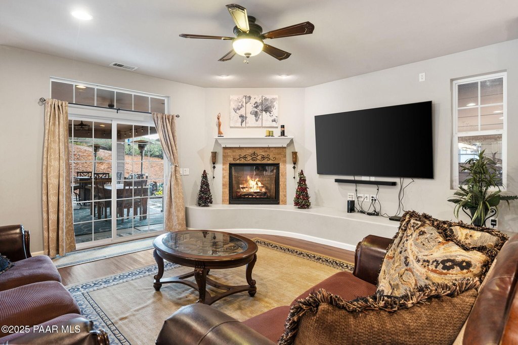 Dewey-Humboldt, Arizona, 86327, United States, 4 Bedrooms Bedrooms, ,7 BathroomsBathrooms,Residential,Forsale,1903158