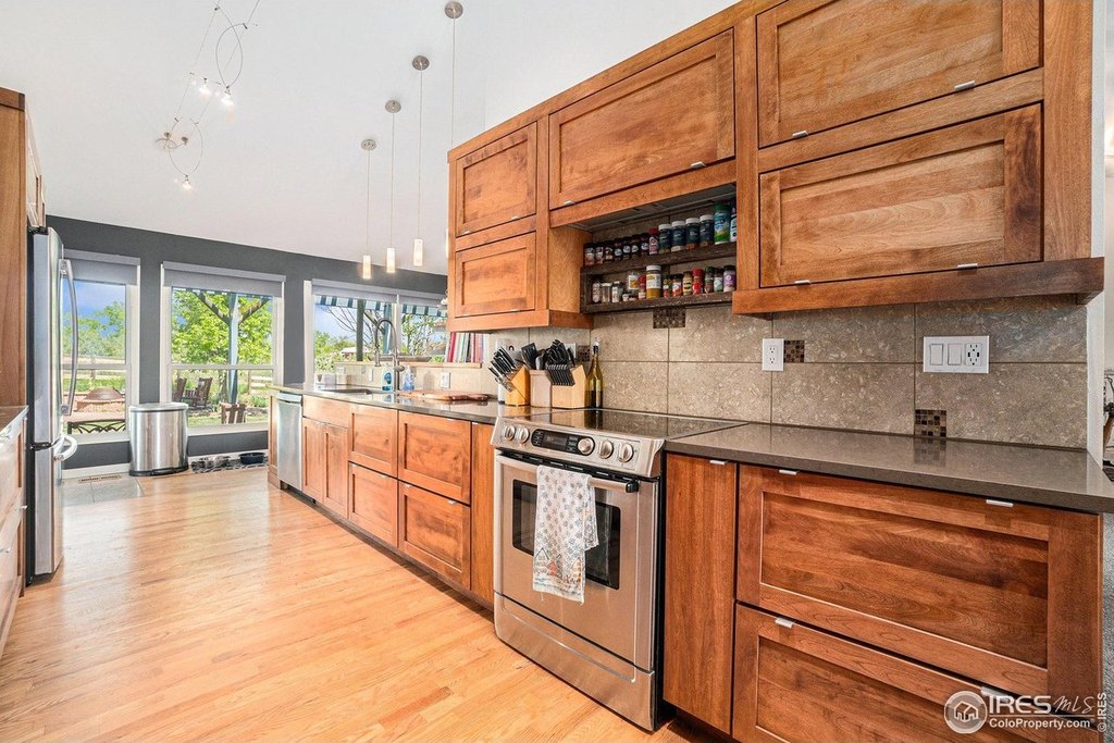 Berthoud, Colorado, 80513, United States, 4 Bedrooms Bedrooms, ,3 BathroomsBathrooms,Residential,Forsale,2003978