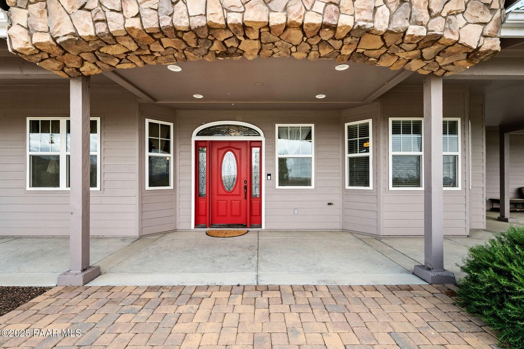 Dewey-Humboldt, Arizona, 86327, United States, 4 Bedrooms Bedrooms, ,7 BathroomsBathrooms,Residential,Forsale,1903158