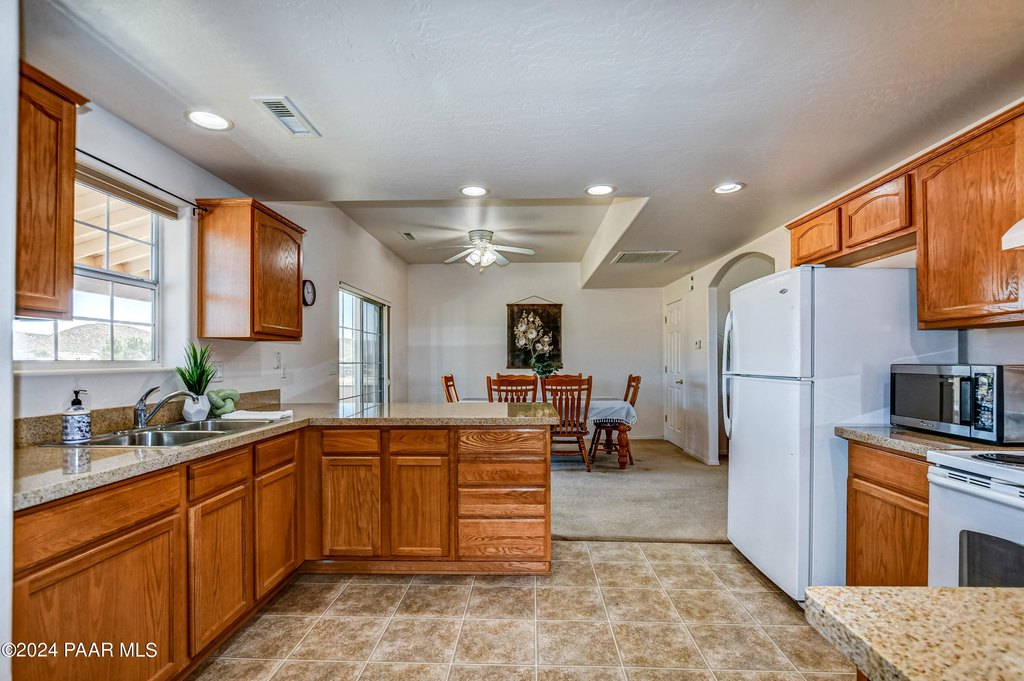 Prescott Valley, Arizona, 86315, United States, 3 Bedrooms Bedrooms, ,2.5 BathroomsBathrooms,Residential,Forsale,1926742