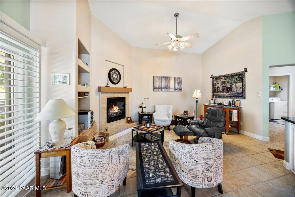 Prescott, Arizona, 86301, United States, 2 Bedrooms Bedrooms, ,2 BathroomsBathrooms,Residential,Forsale,1884005