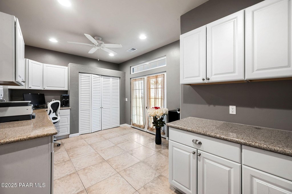 Dewey-Humboldt, Arizona, 86327, United States, 4 Bedrooms Bedrooms, ,7 BathroomsBathrooms,Residential,Forsale,1903158