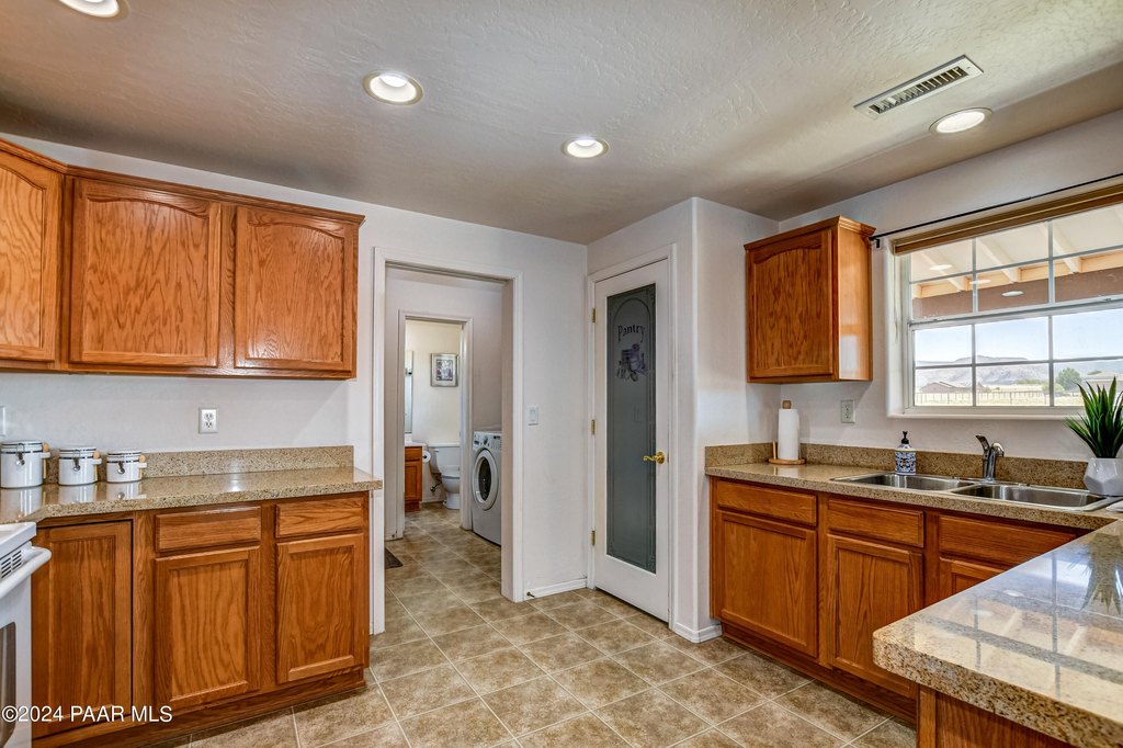 Prescott Valley, Arizona, 86315, United States, 3 Bedrooms Bedrooms, ,2.5 BathroomsBathrooms,Residential,Forsale,1926742