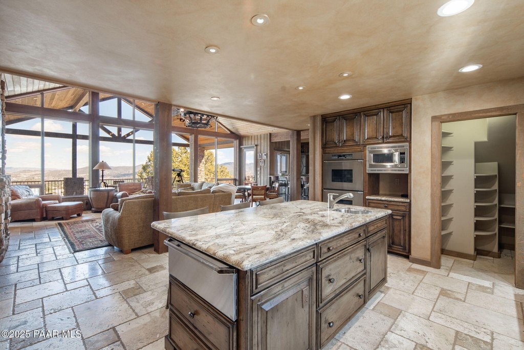 Prescott, Arizona, 86303, United States, 4 Bedrooms Bedrooms, ,5.5 BathroomsBathrooms,Residential,Forsale,1883971