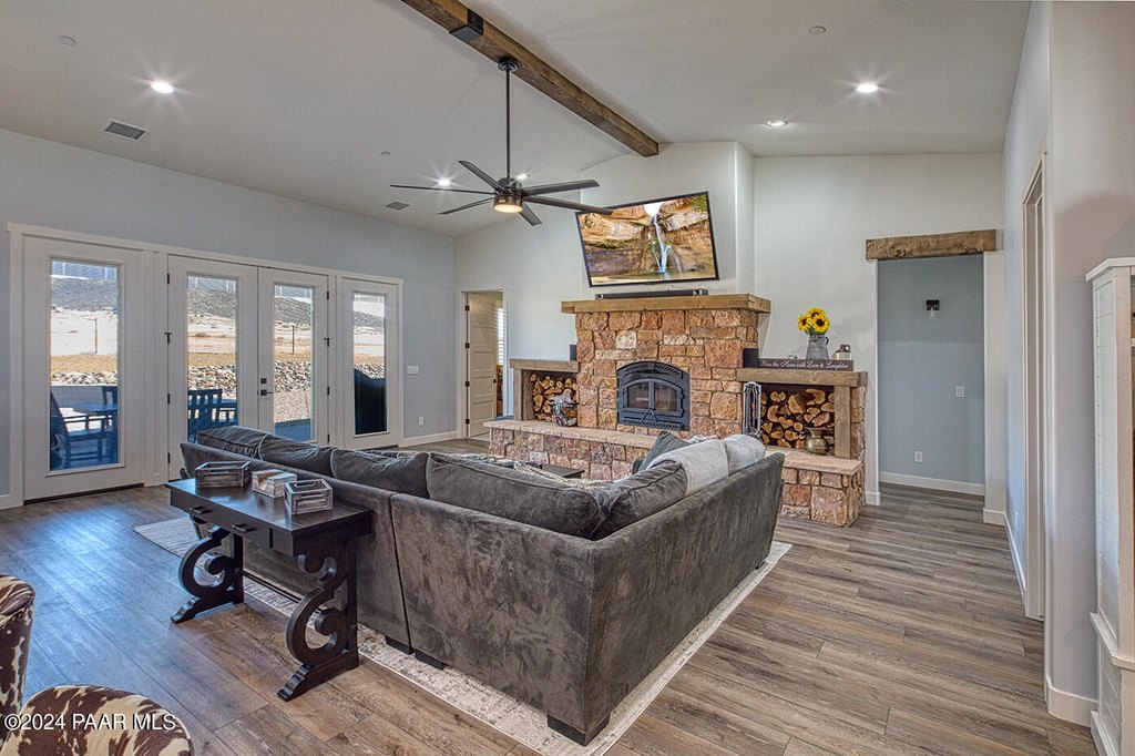 Prescott, Arizona, 86305, United States, 4 Bedrooms Bedrooms, ,2.5 BathroomsBathrooms,Residential,Forsale,1929267
