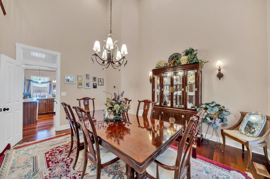 Mooresburg, Tennessee, 37811, United States, 3 Bedrooms Bedrooms, ,5.5 BathroomsBathrooms,Residential,Forsale,2001098