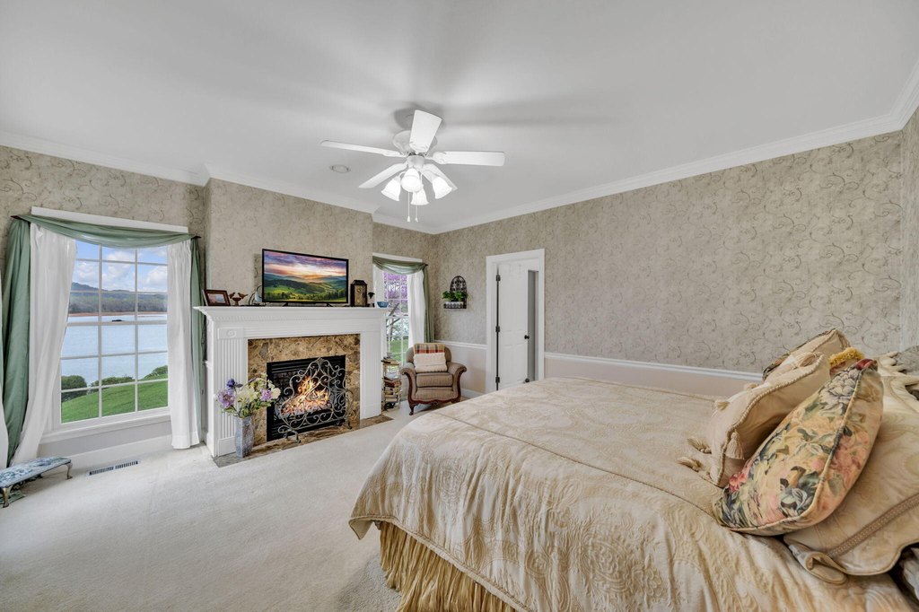 Mooresburg, Tennessee, 37811, United States, 3 Bedrooms Bedrooms, ,5.5 BathroomsBathrooms,Residential,Forsale,2001098