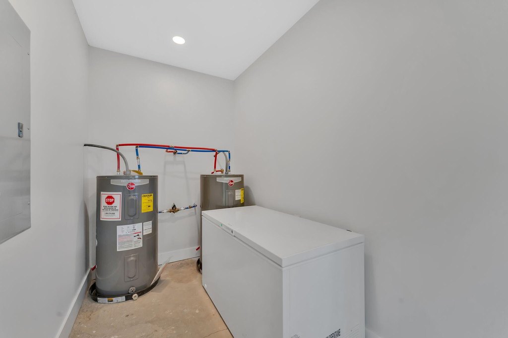 Russellville, Tennessee, 37860, United States, 4 Bedrooms Bedrooms, ,3.5 BathroomsBathrooms,Residential,Forsale,1884073