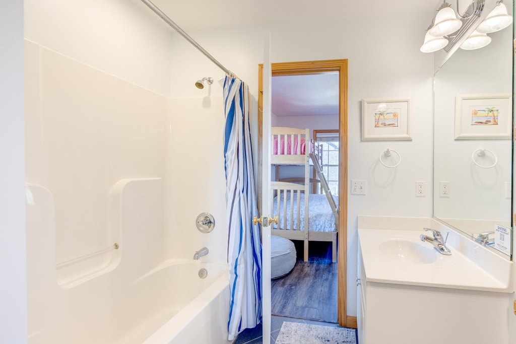 Salvo, North Carolina, 27972, United States, 4 Bedrooms Bedrooms, ,4 BathroomsBathrooms,Residential,Forsale,1993776